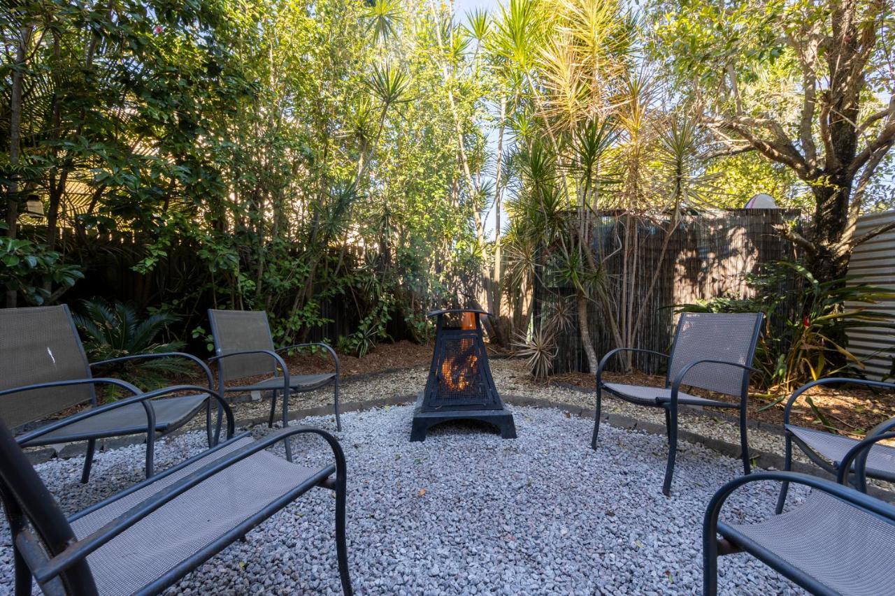 Beachhouse Bed And Breakfast Redcliffe Esterno foto
